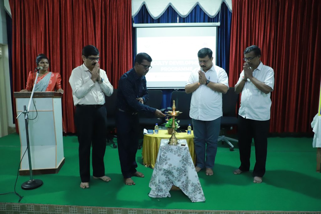 ವಿವೇಕಾನಂದ ಕಾಲೇಜಿನಲ್ಲಿ ಪ್ರಾಧ್ಯಾಪಕರ ಕೌಶಲ್ಯಾಭಿವೃದ್ಧಿ ಕಾರ್ಯಕ್ರಮ;