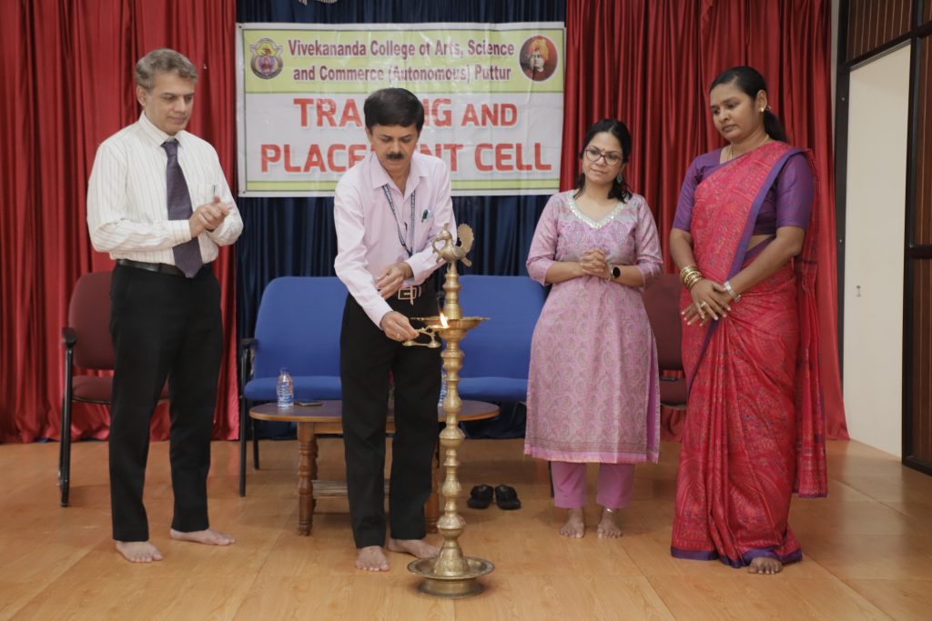 ವಿವೇಕಾನಂದ ಮಹಾವಿದ್ಯಾಲಯದಲ್ಲಿ ನಾಯಕತ್ವ ತರಬೇತಿ ಶಿಬಿರಕ್ಕೆ ಚಾಲನೆ;